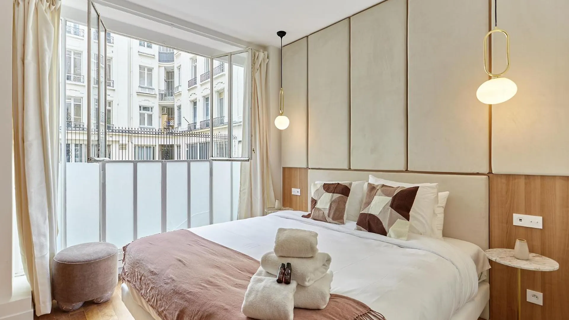 Sublime 3 Bedrooms Apartment Center Of Paris By Studio Prestige Frankrike